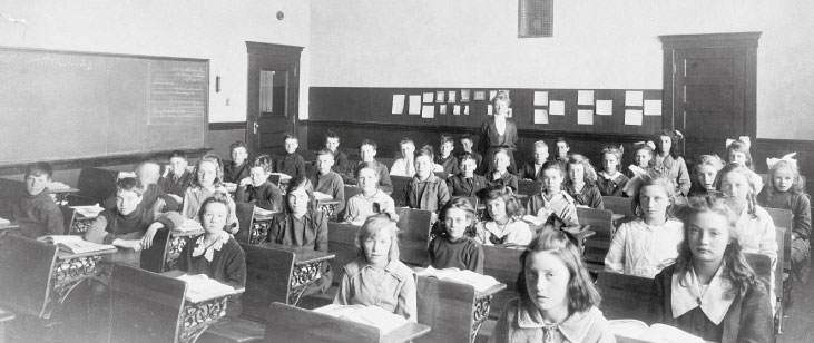 Historic photo of students at King Edward. Courtesy of the Glenbow Archives, NA-1855-2